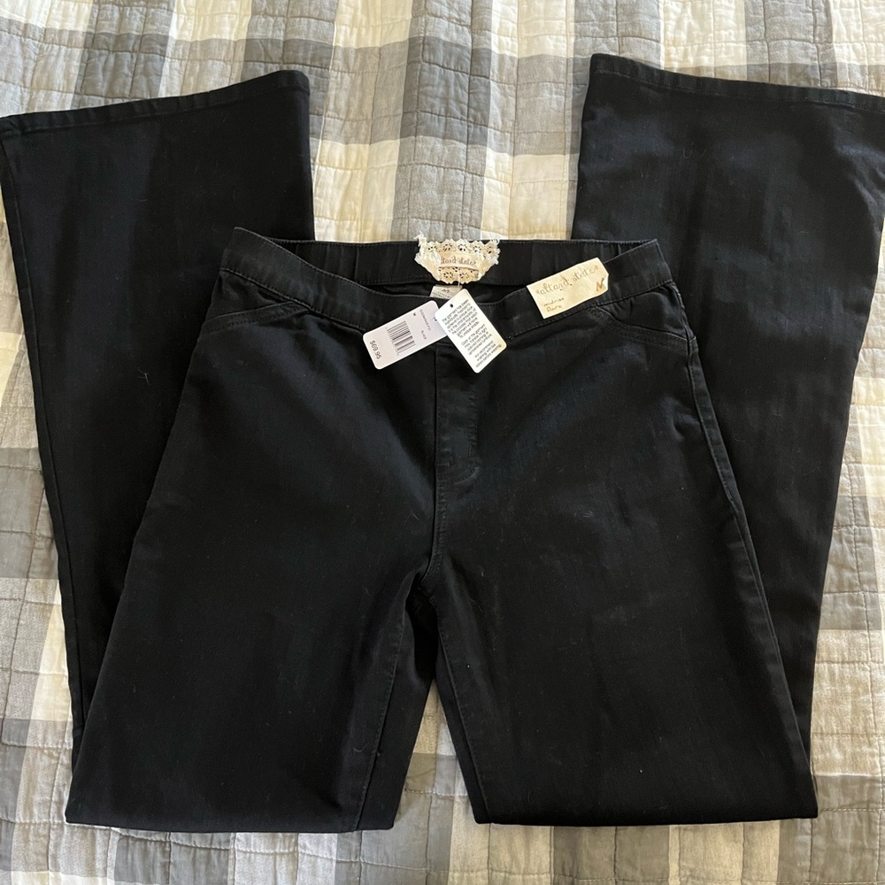 Alterd state mid rise flare. NWT